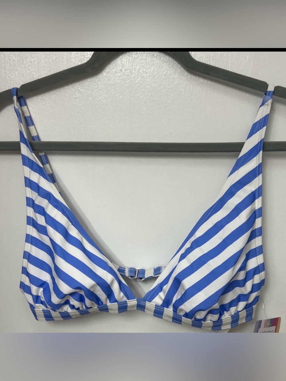 Cabana by Crown & Ivy, light blue and white striped bikini top, Size XL, NWT